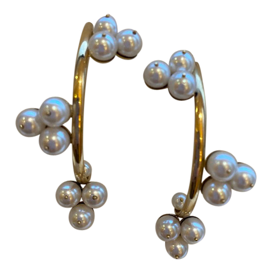 Half hoop Earrings with Pearl cluster